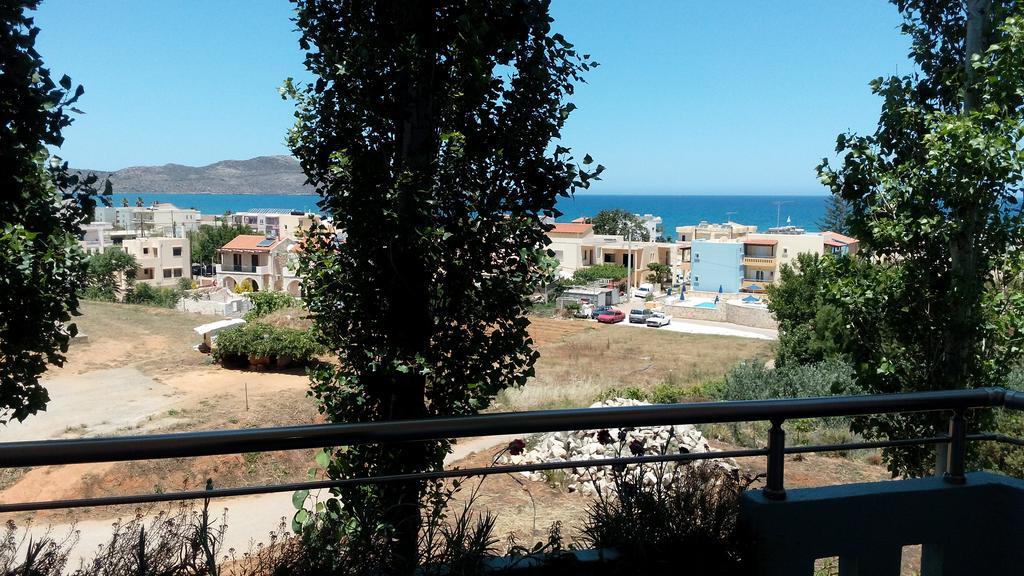 Aparthotel Kleopatra Stalos